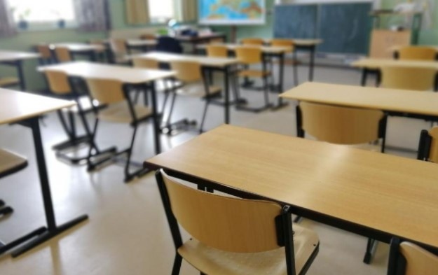 Три дни имат кандидат гимназистите за да подадат документите си Това